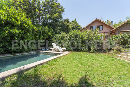 Casa En Venta - San Carlos De Apoquindo