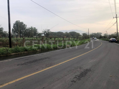 Lote De Terreno En Venta, En Huaxtla, Jalisco
