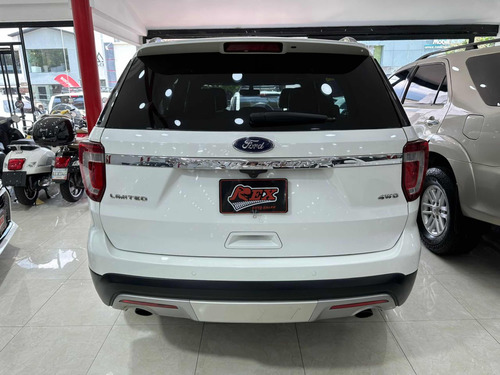 Imagen 8 de 11 de Ford Explorer Limited