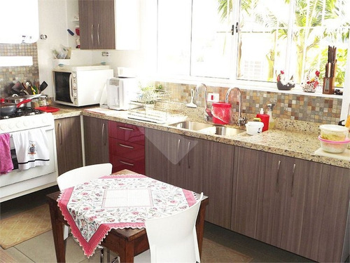 Casa Tipo Sobrado Com 03 Dormitórios E 01 Suíte Na Vila Santa Catarina - 226-im372192