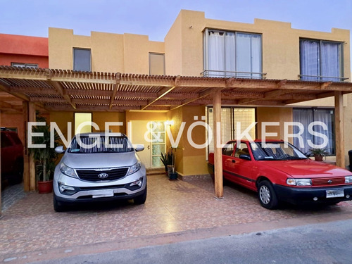 Arriendo Casa En Oficina Petronila