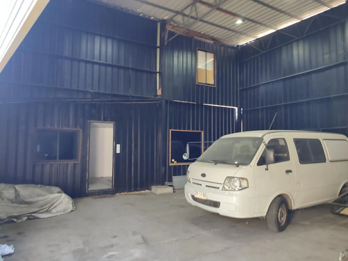 Bodega Con Oficinas Frente A Parque Lo Galindo