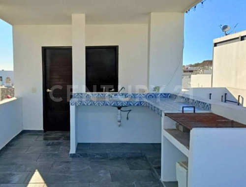 Edificio En Venta En Real Del Valle, Mazatlán, Sinaloa.
