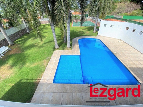 Excelente Residencia Diseñada Con Un Enfoque Moderno Y Funcional, Espacios Luminosos Y Abiertos Crean Una Atmósfera Acogedora En Cada Rincón