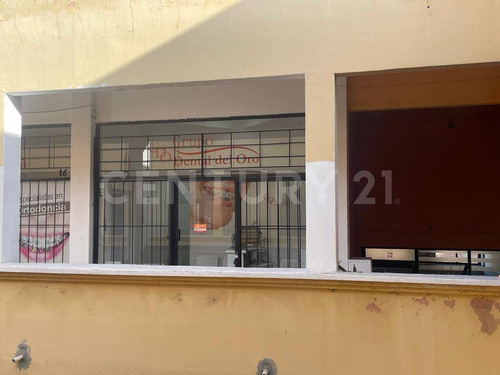 Local Comercial En Plaza Vips Segundo Piso Para Ofocinas O Consultorios