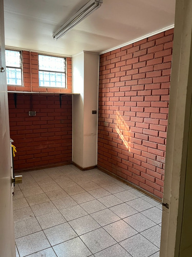 Bodega Caupolicán / Lautaro, A 1,8 Km Américo Vespucio