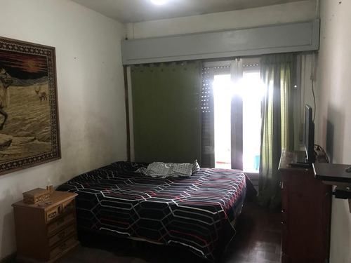 Imagen 9 de 14 de Lencke Vende - En Block Locales Mas Departamentos, Zona Muy Comercial Sobre Av. Avellaneda