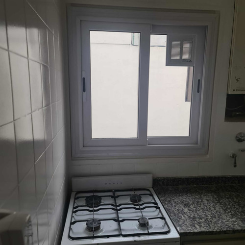 Imagen 8 de 8 de Dueño Alquila Depto 1 Ambiente, Excelente Estado, Todo Luz