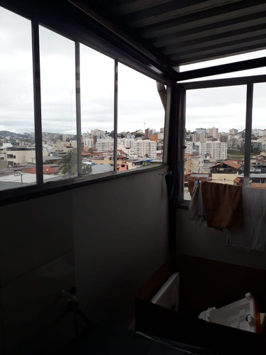 Três Quartos Com Três Banheiros, Garagem