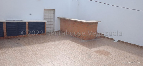 Imagen 8 de 30 de Amplia Y Cómoda Casa En Venta En Cabudare, Urb. Petimora Calle Principa, Urb. Petimora. Jose G. López Tlf. 04145533925. Lara, Venezuela