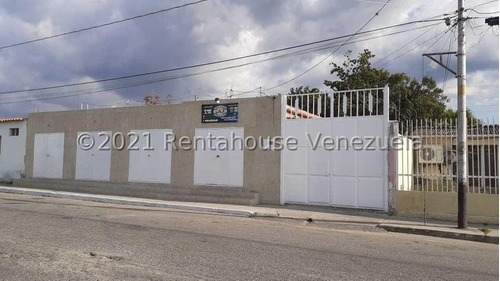 Fabulosa Casa Comercial A La Venta Con 4 Locales En Cabudare Cod 2 - 3 - 22523 Mehilyn Perez