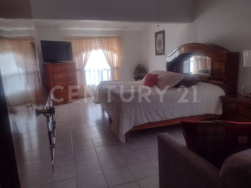 -se Vende Casa En Col. Burocrata En Cd. Cuauhtemoc, Chih
