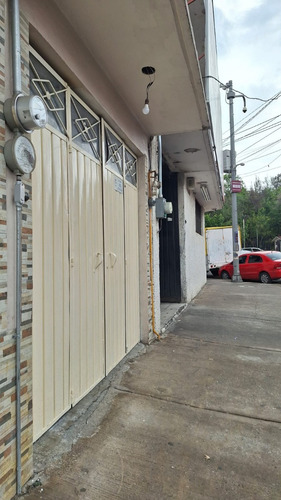 Local Comercial En Renta, Excelente Ubicacion, Muy Buen Precio