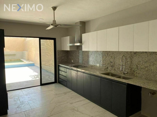 Imagen 4 de 10 de Venta De Casa De Una Planta En Col. García Gineres Mérida Yucatán