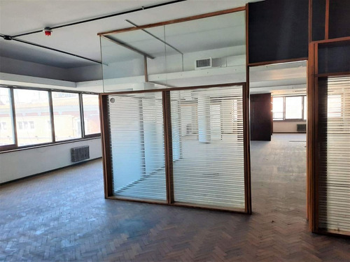 Imagen 8 de 12 de Oficina Alquiler Pleno Centro - 300 M2