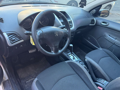 Peugeot 207 1.6 Xt