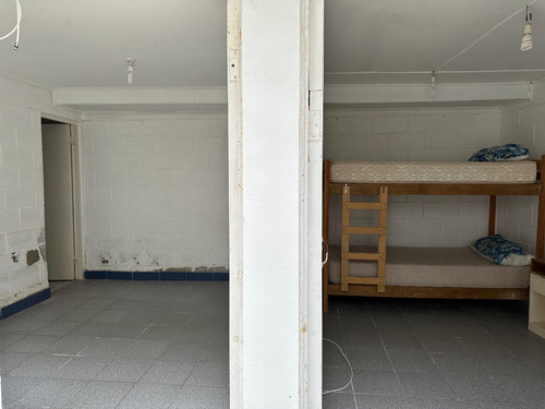 Se Aceptan Ofertas! Venta Casa Tipo Hostal En Bahía Inglesa
