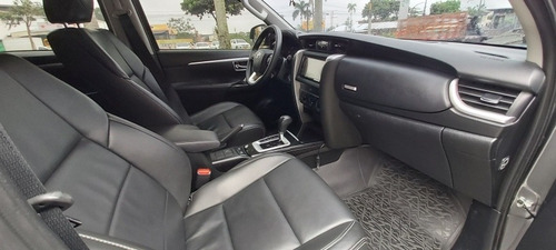 Imagen 11 de 11 de Toyota Fortuner 2.4 Diesel