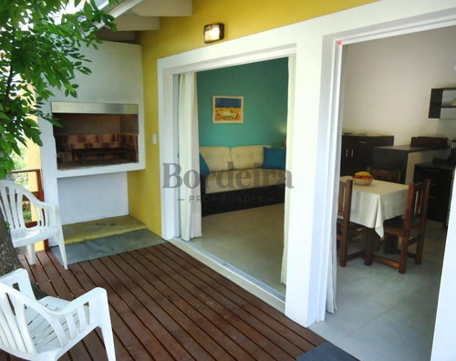 Venta Departamento Villa Gesell Complejo De 6 Unidades A 200m De La Playa