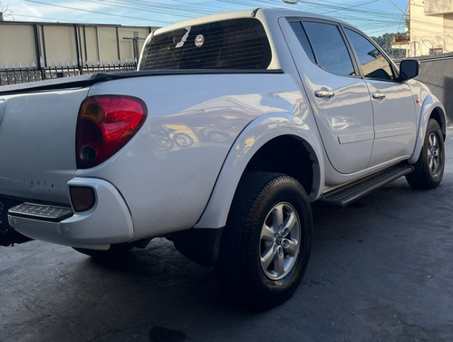 Mitsubishi L200 3.2 Triton Hpe Cab. Dupla 4x4 Aut. 4p