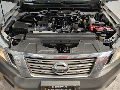 Nissan NP300 2.4 Doble Cabina Se Aa Pack Seg Mt