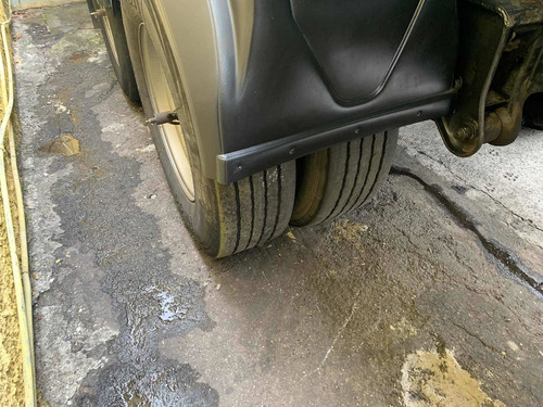 Imagem 6 de 14 de Mercedes Benz Atron 2324