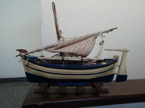 Barco A Vela Pesca Maqueta Madera Alt25cm 31x10,5 Impecable