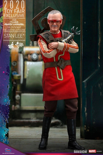 Stan Lee Sixth Scale Figure By Hot Toys
