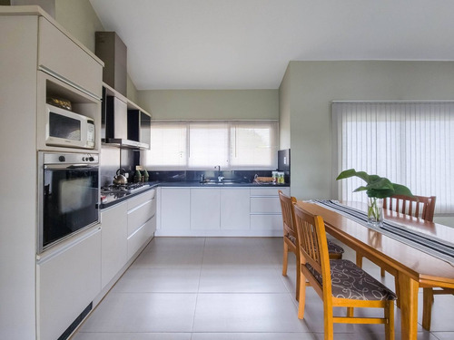Venta Casa Colonia Tirolesa Gran Lote 1475
