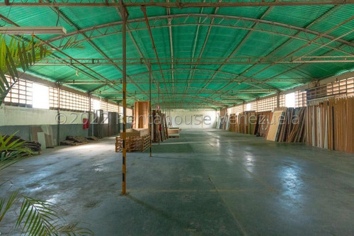 Edificio Industrial En Venta En La California Norte Mls #23-7537