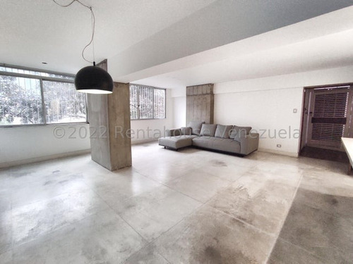 En Venta Moderno Apartamento Remodelado, Bien Distribuido, Cocina De Ultima Generación, Ubicado En Chuao, Edificio Con Rápido Acceso A Vías Principalesvi Mls #25-902