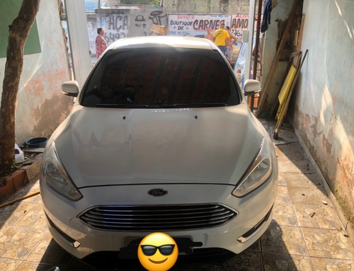 Ford Focus Titanium 2.0 Poweshift