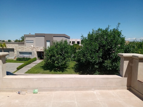 Imagen 5 de 15 de Casa En Venta Ubicado En El Cantón Puerto, Escobar, G.b.a. Zona Norte