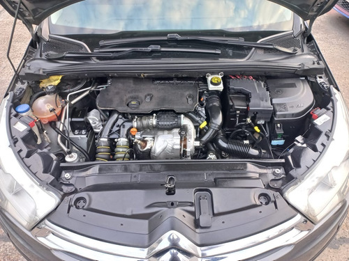 Imagen 10 de 23 de Citroen C4 Loung 1.6 Hdi 10 Años