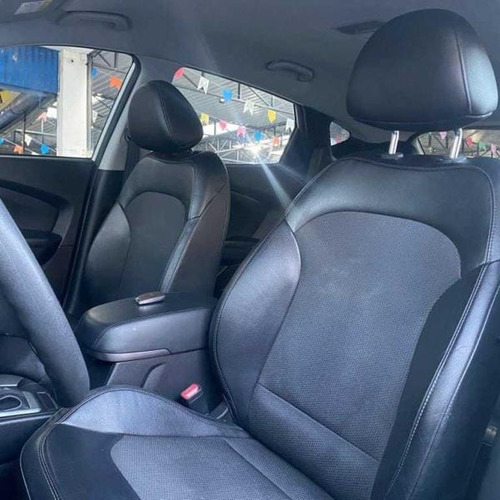 Imagem 8 de 10 de Hyundai Ix35 2.0 Mpfi Gl 16v Flex 4p Automático 2016/2017