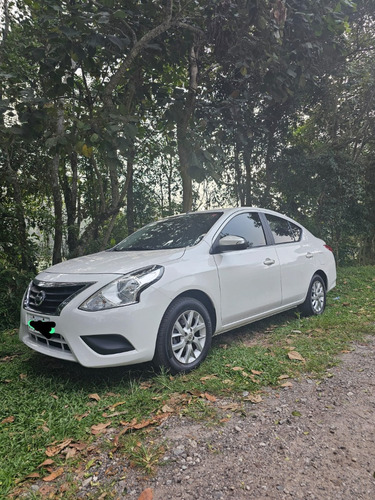 Nissan Versa 1.6 16v Sv Aut. 4p