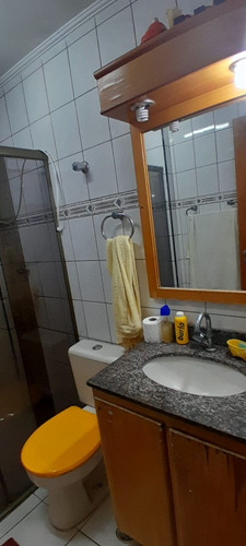 Apartamento Com 2 Quartos +dp E Garagem Fechada.