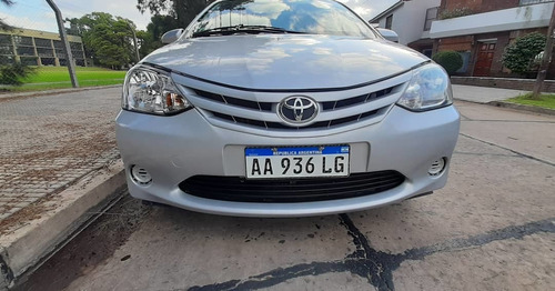 Toyota Etios 1.5 Sedan Xs 2017
