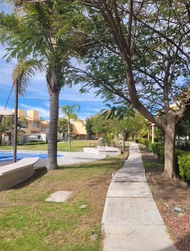 Casa En Renta En Privada Con Alberca En Juriquilla
