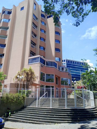 Apartamento En Alquiler Altamira Mp 