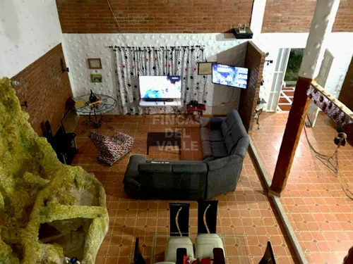 Calima, 1.501 M2, Finca En Venta