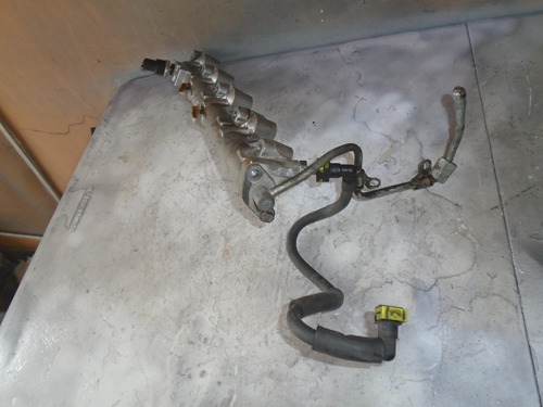 Imagen 2 de 3 de Vendo Flauta Distribuidora De Combustible De Mazda Cx7, 2012