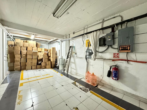 Bodega Comercial En Venta En Santa María La Ribera