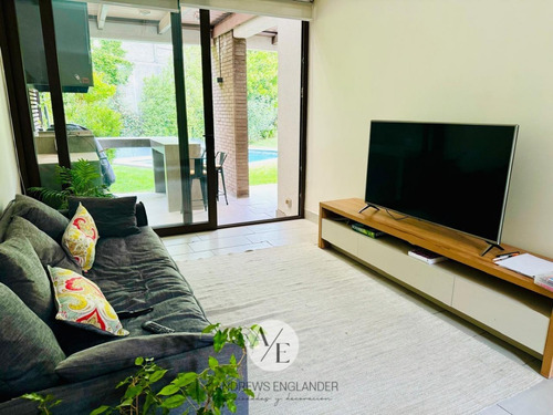Impecable Casa Mediterránea En Condominio Monte Tabor