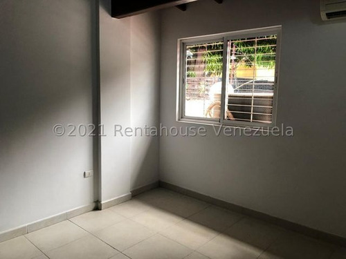 Increible Villa Ubicada En Conjunto Residencial De Solo 19 Casas, Cuenta Con Planta Electrica 100%, Pozo De Agua, Gas Directo, Con Agradables Areas Sociales (piscina, Parrillera)