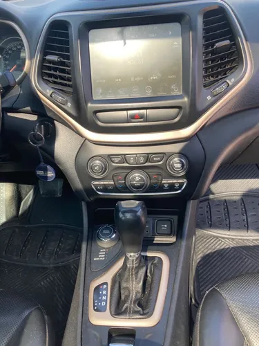Jeep Cherokee 3.2 Limited