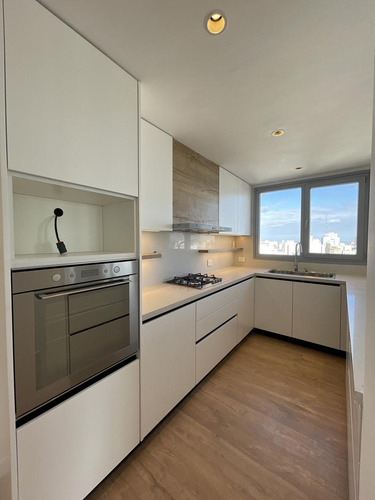 Imagen 5 de 27 de Piso - A Mts De Av. Alem - 180 Mts - Piso 14