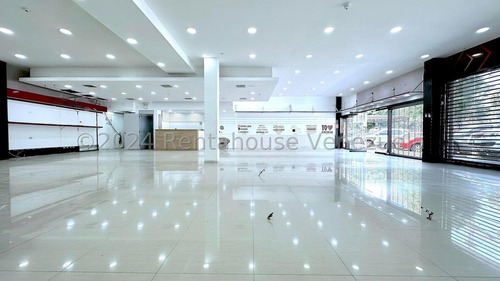 Local Comercial En Alquiler En Las Mercedes,solo Negecios De Alto Target,cafes O Marcas Exitosas Y Reconocidas. 24-28857gm