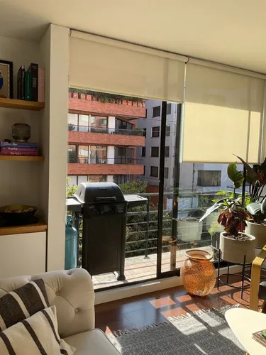 Apartamento En Arriendo En Los Rosales. Cod A21546