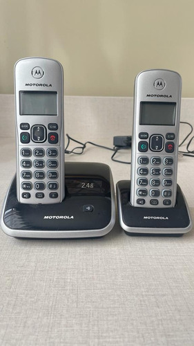 Teléfono Inalámbrico Motorola Auri3500 Negro Y Plateado - 02
